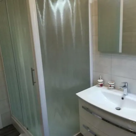 Tara's Place בית הארחה זאדאר