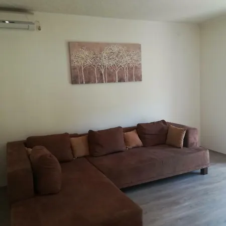 בית הארחה Tara's Place זאדאר